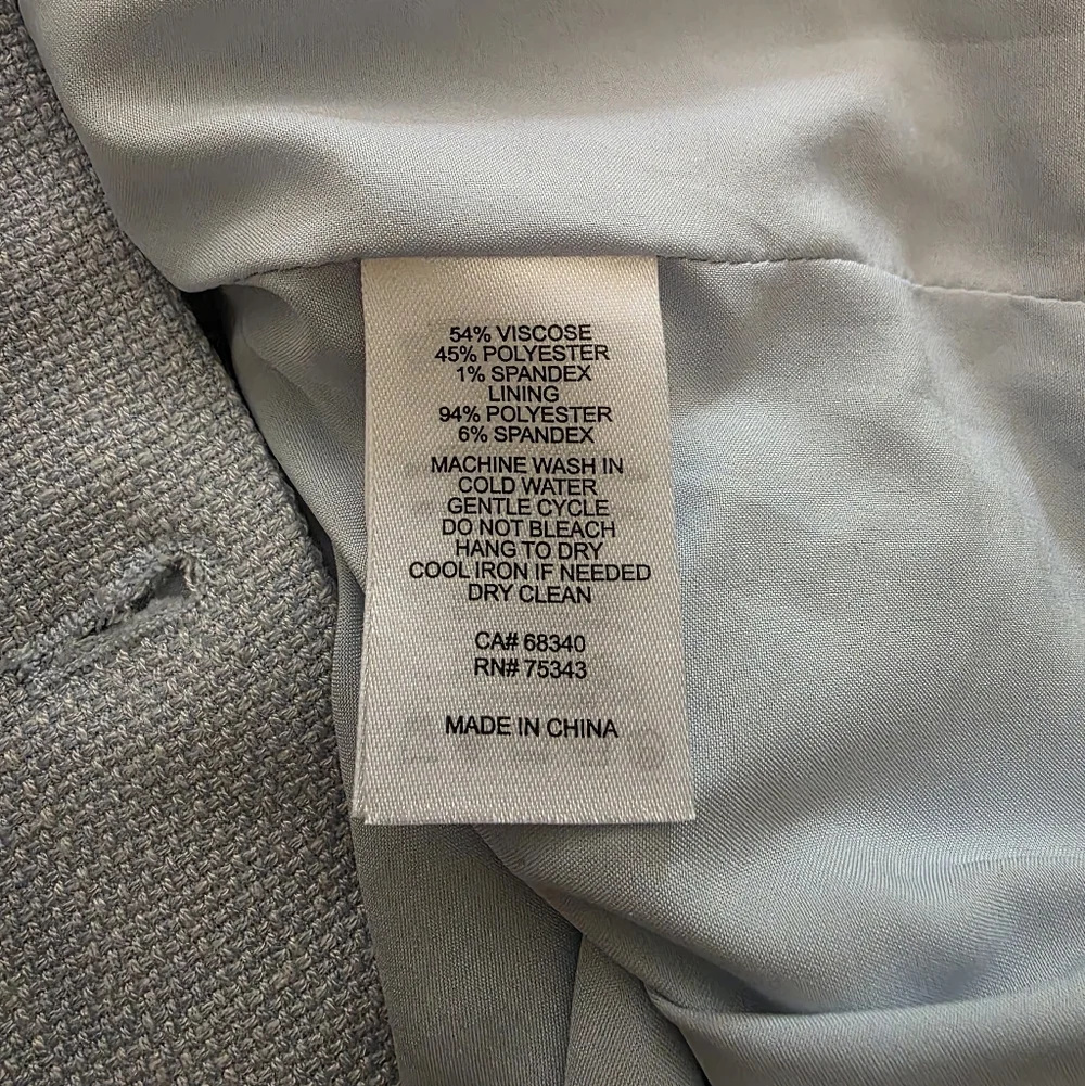 EUC House Of Harlow 1960 Women's Light Blue Button-Up Vest Size Small - Picture 5 of 5